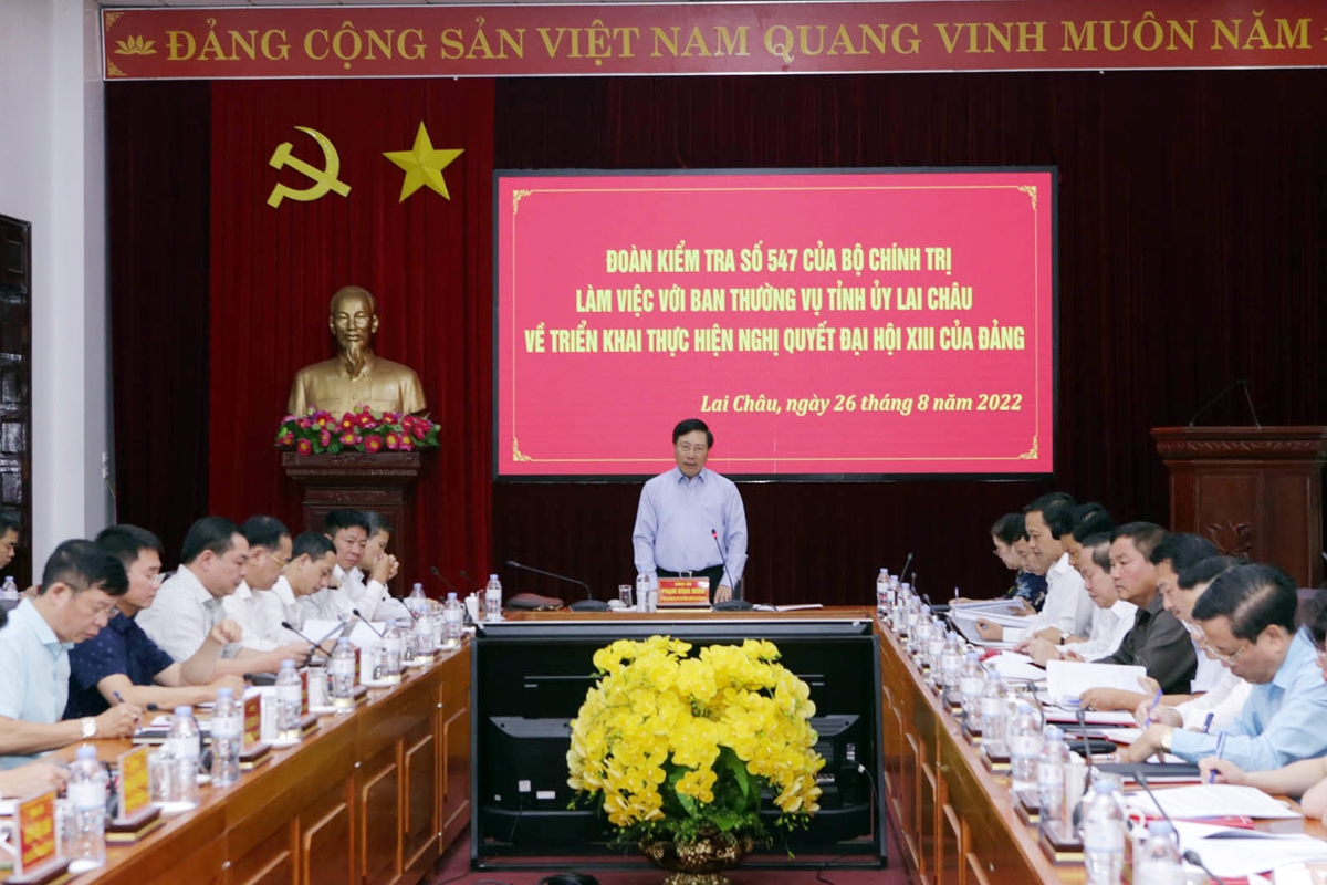 Đoàn kiểm tra của Bộ Chính trị làm việc với Ban Thường vụ tỉnh ủy Lai Châu