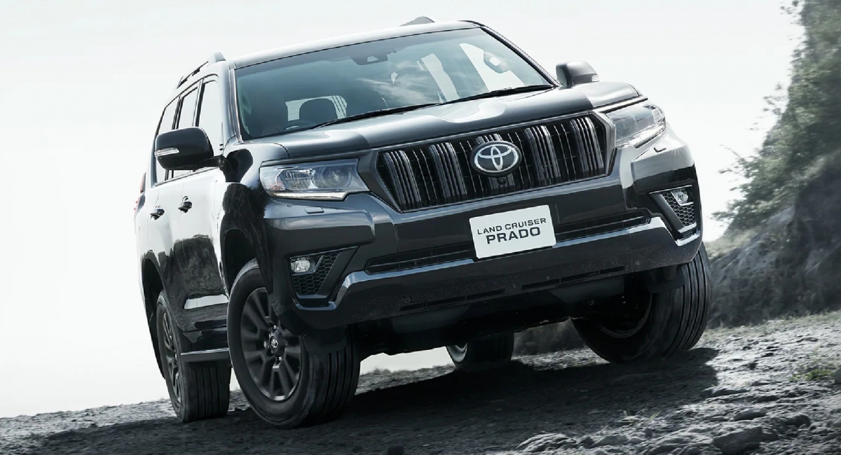 Toyota Land Cruiser Prado Matt Black Edition ra mắt