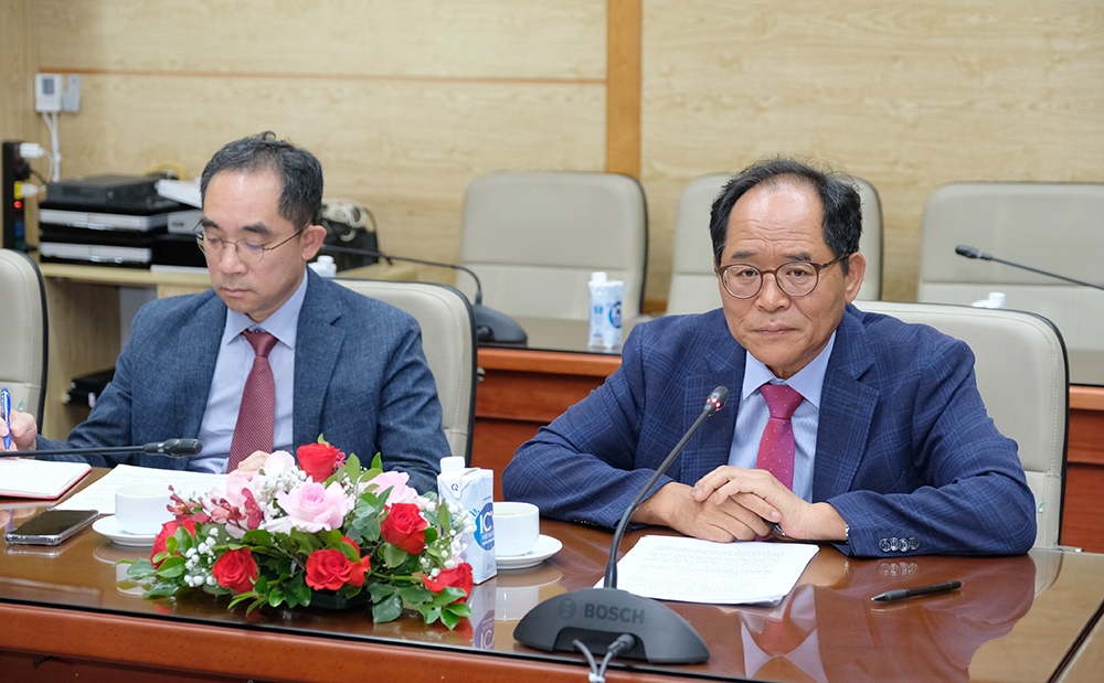 vietnam expects further healthcare cooperation with japan, rok picture 1