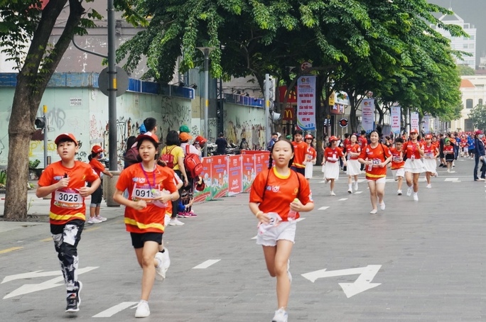 flashmob dance awarded vietnamese record picture 2