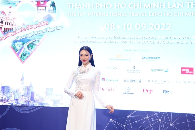 thuy tien becomes communication ambassador of ite hcmc 2022 picture 1