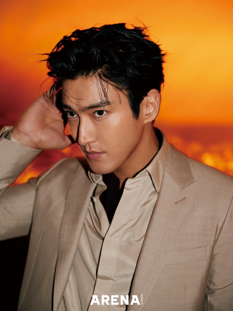 siwon super junior tai mac covid-19, vang mat tai concert nhom hinh anh 1