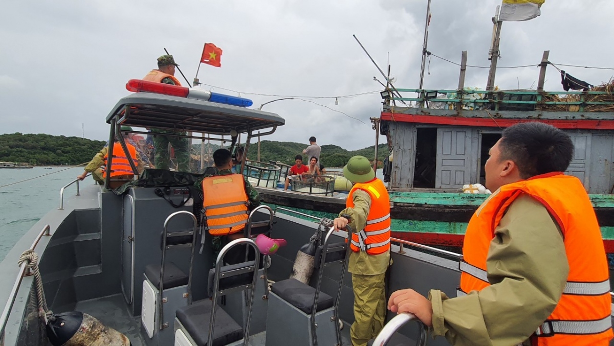 công an xã đảo thanh lân chưa an cư nhưng vẫn lạc nghiệp hình ảnh 3 cong an xa dao thanh lan chua an cu nhung van lac nghiep hinh anh 3