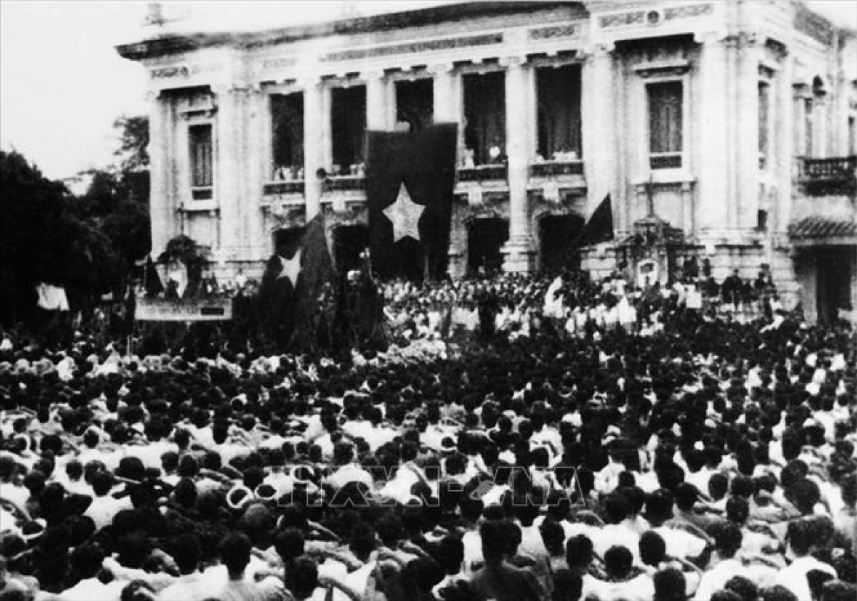 upholding the great value of the august 1945 revolution picture 1