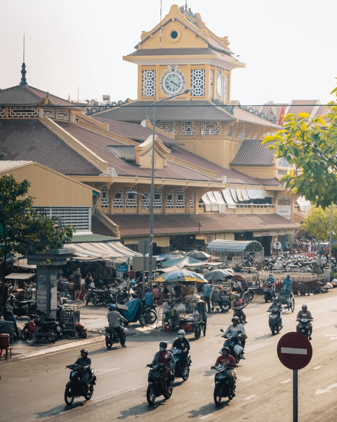 ho chi minh city among world s seven trending destinations this autumn picture 1