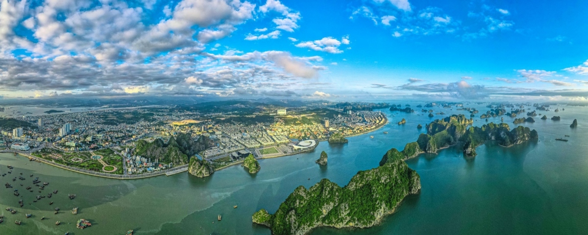 us travel guide reveals top 10 best destinations to visit in vietnam picture 1