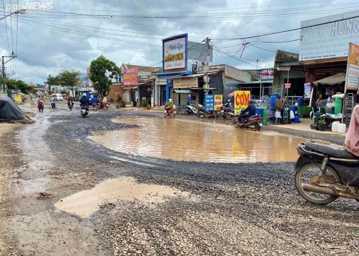 can canh tuyen duong lien xa chang chit o voi, o ga o Dak nong, dan keu troi hinh anh 2