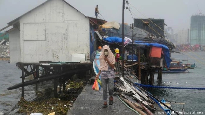 sieu bao noru do bo philippines, hang nghin nguoi dan phai so tan hinh anh 4