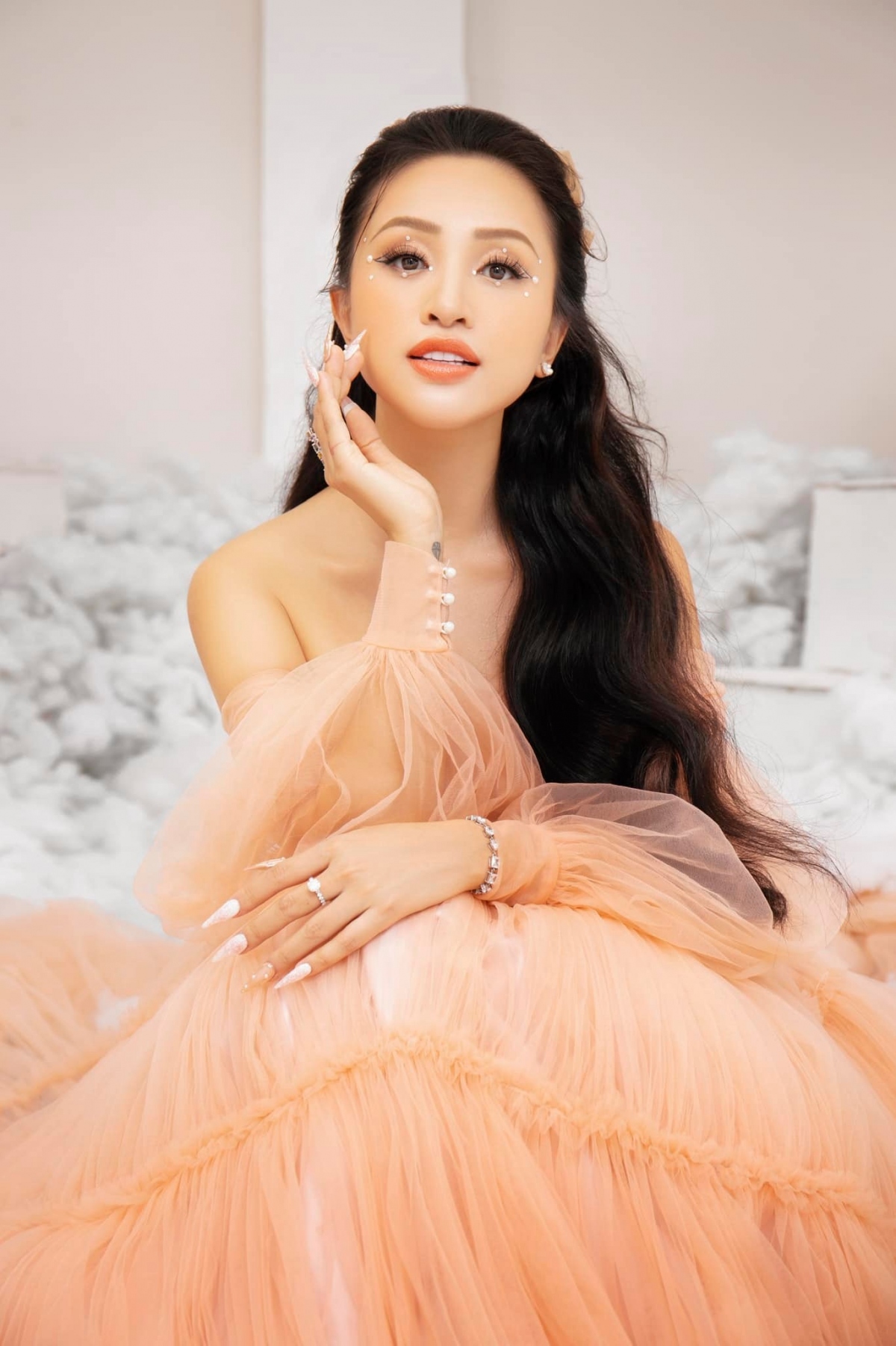 nhung ba bau xinh dep va goi cam cua showbiz viet hinh anh 17