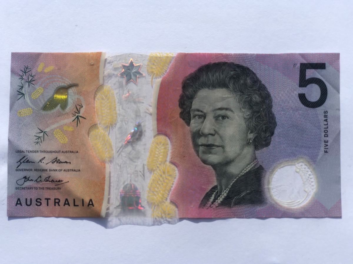 Tiền tệ Australia thay đổi sau khi Nữ hoàng Elizabeth II qua đời