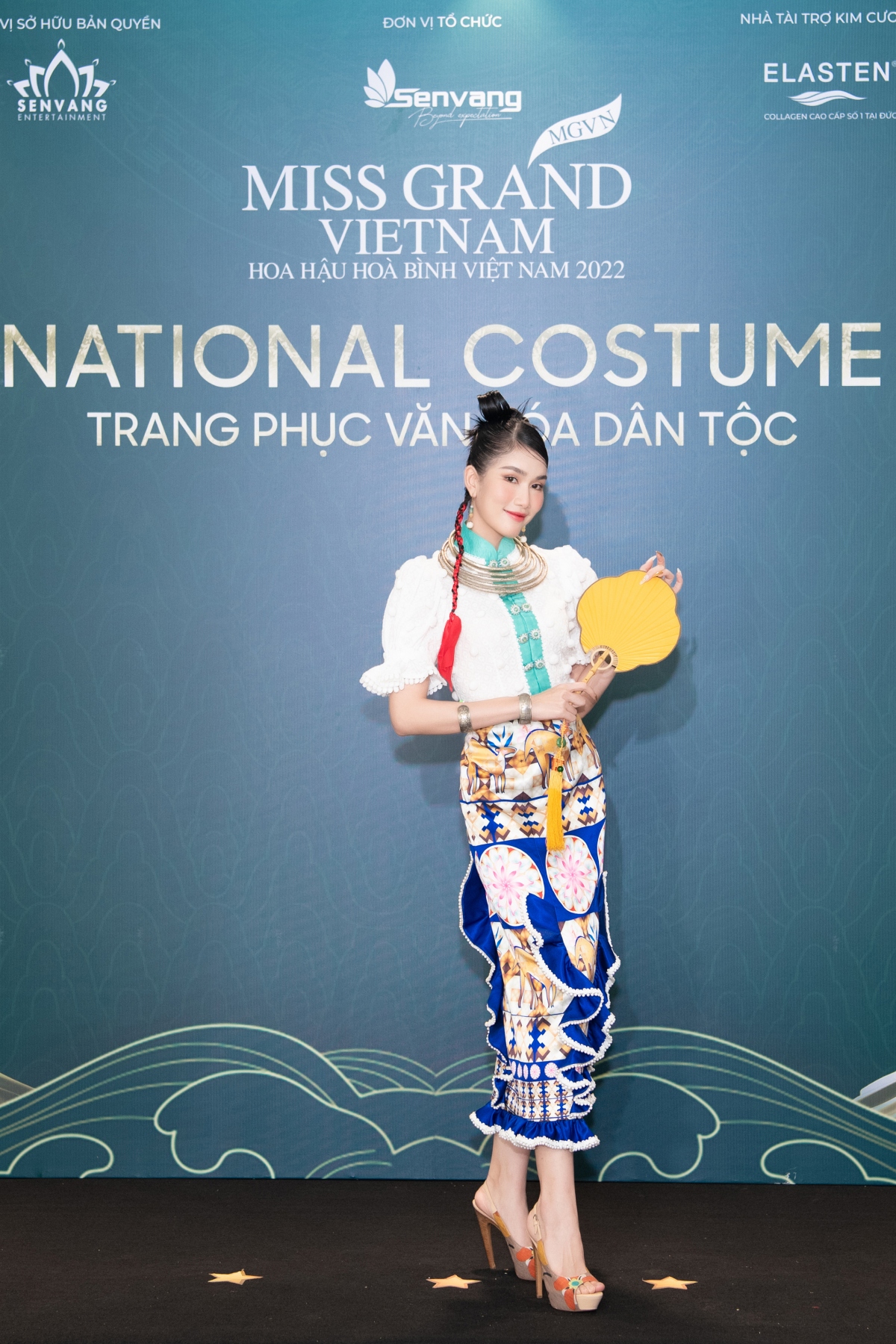 thuy tien cung dan hoa - A hau khoe dang tren tham do miss grand vietnam 2022 hinh anh 7