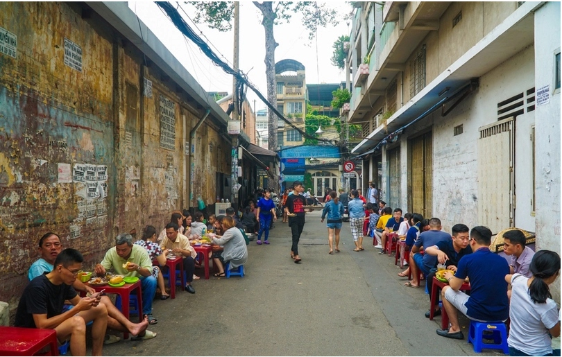 bua sang ngoai duong hinh anh 1