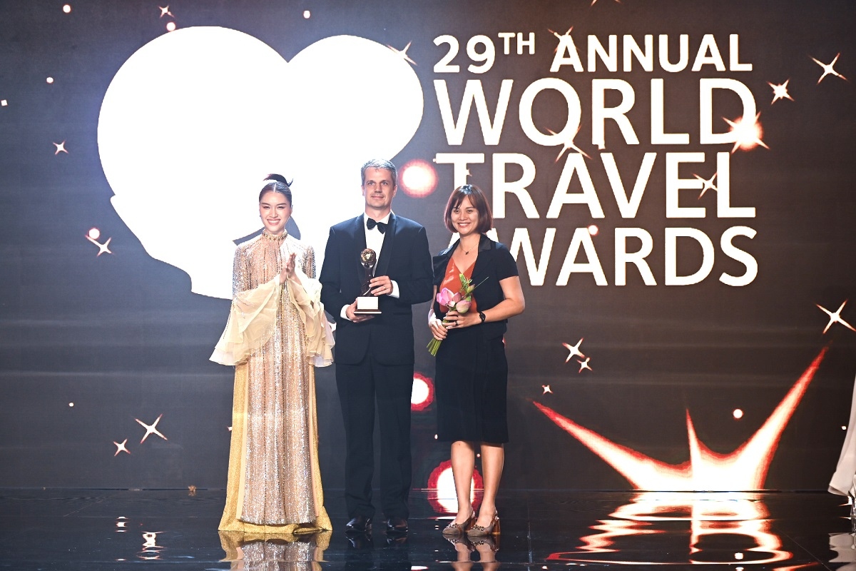 flc hotels resorts gianh cu dup tai giai thuong world travel awards 2022 hinh anh 1