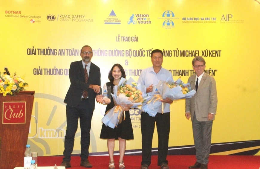 vietnam wins two major international prizes on road safety picture 1