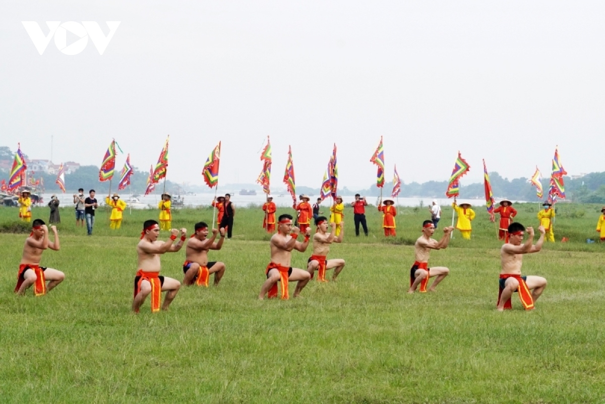 con son kiep bac autumn festival excites crowds in hai duong picture 7