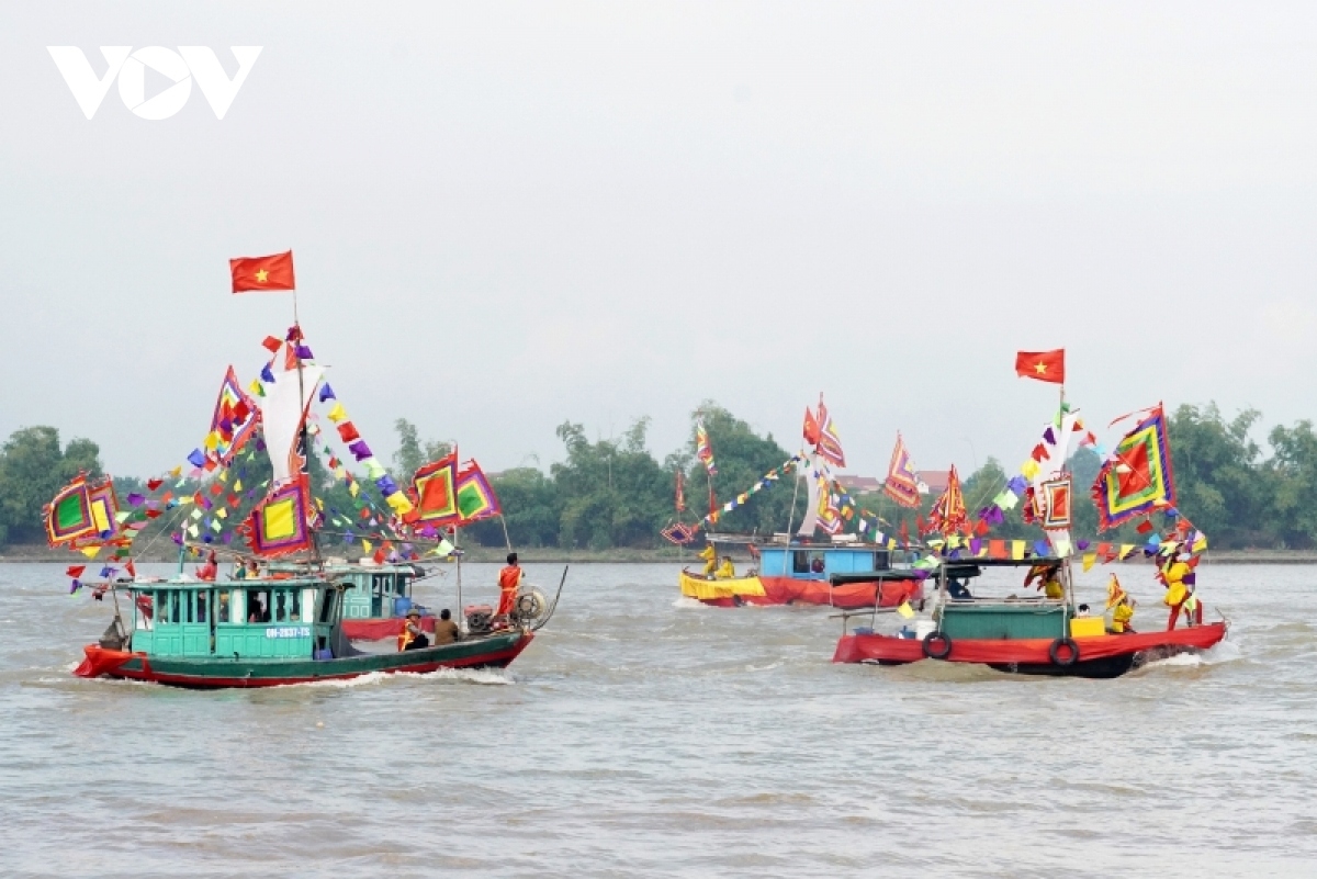 con son kiep bac autumn festival excites crowds in hai duong picture 8