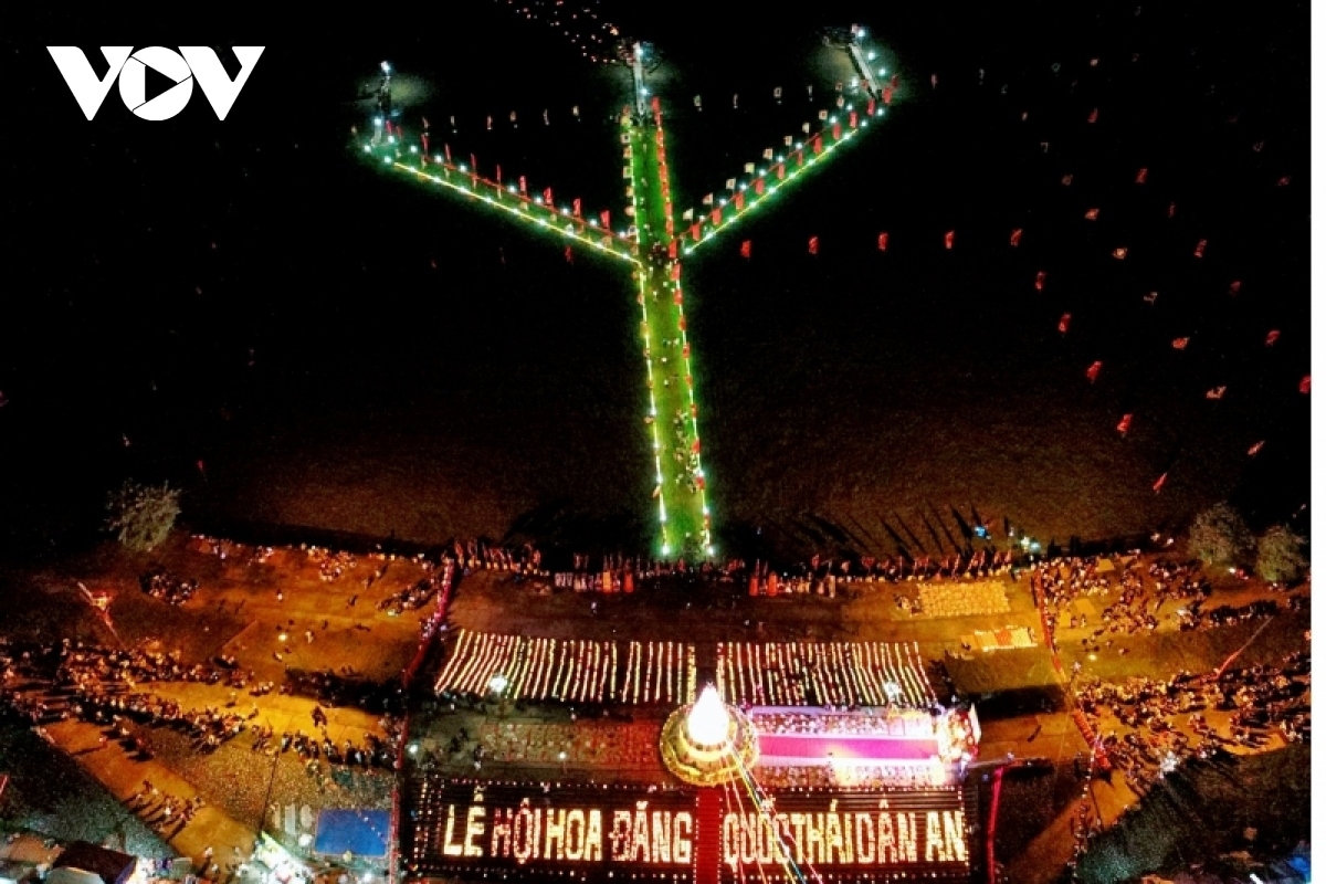con son kiep bac autumn festival excites crowds in hai duong picture 9 con son kiep bac autumn festival excites crowds in hai duong picture 9