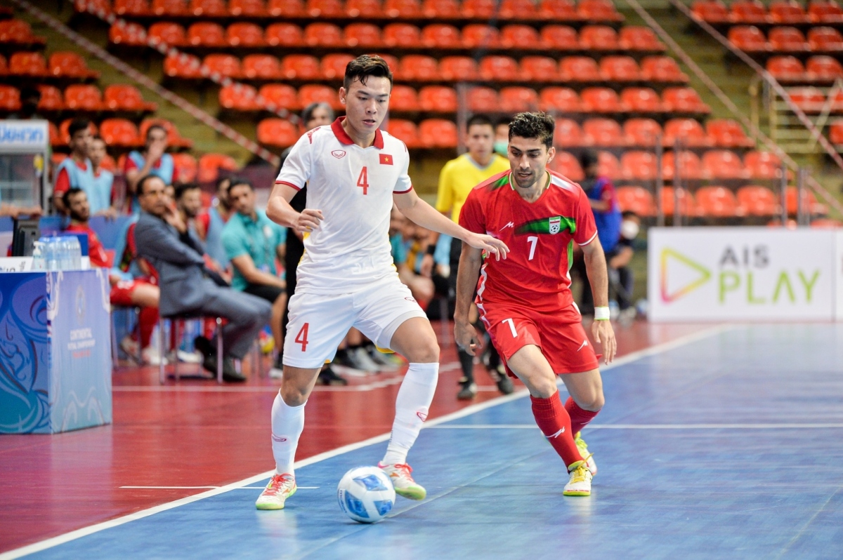 Dt futsal viet nam thua iran o continental futsal championship 2022 hinh anh 1