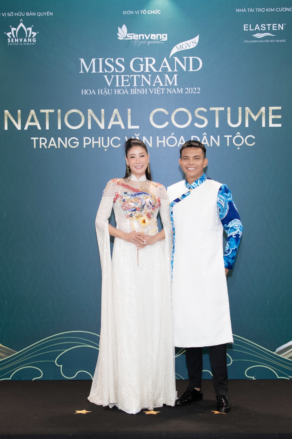 thuy tien cung dan hoa - A hau khoe dang tren tham do miss grand vietnam 2022 hinh anh 2