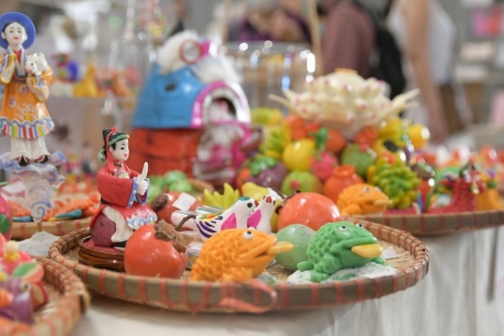 hanoi artisan preserves the art of making toy figurines picture 2 hanoi artisan preserves the art of making toy figurines picture 2