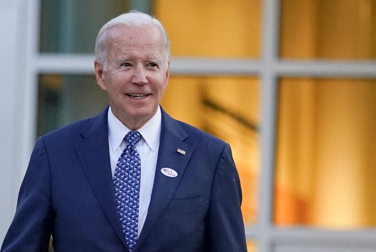 president biden says he looks forward to visiting vietnam picture 1