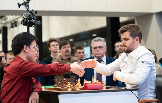 quang liem again overwhelmed by magnus carlsen at generation cup 2022 picture 1
