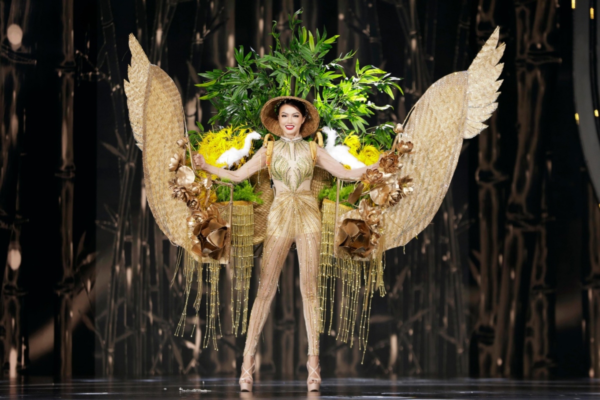 beauties wow in traditional costume contest at miss grand vietnam picture 5