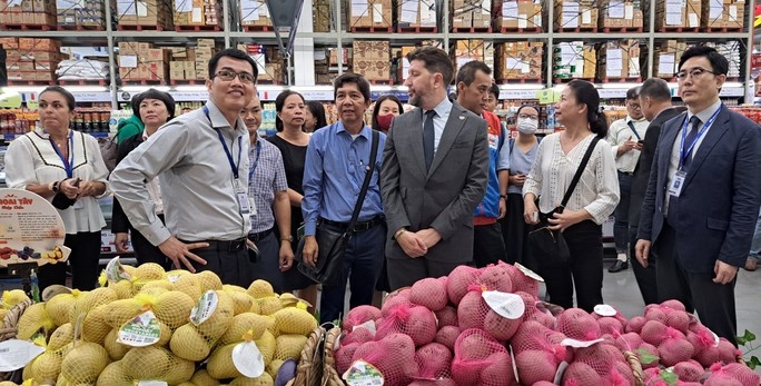 US food and beverages introduced to Vietnamese people
