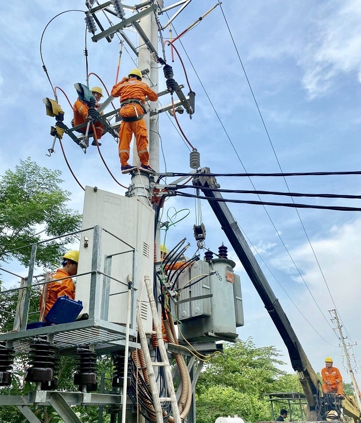 Điện lực Miền Bắc đảm bảo cấp điện ổn định, không để xảy ra sự cố 
