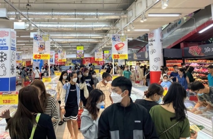 residents in central regionstock up ahead of typhoon noru land fall picture 1