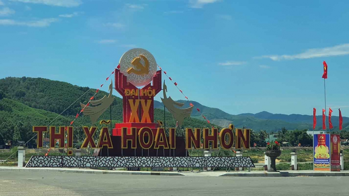 nhat the hoa chuc danh o binh Dinh tang cuong kiem tra de han che lam quyen hinh anh 1