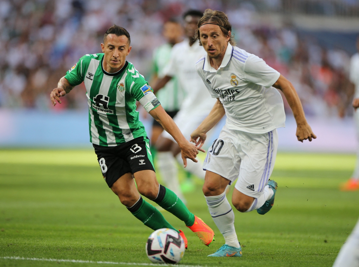 thang sat nut betis, real madrid cung co ngoi dau la liga hinh anh 5