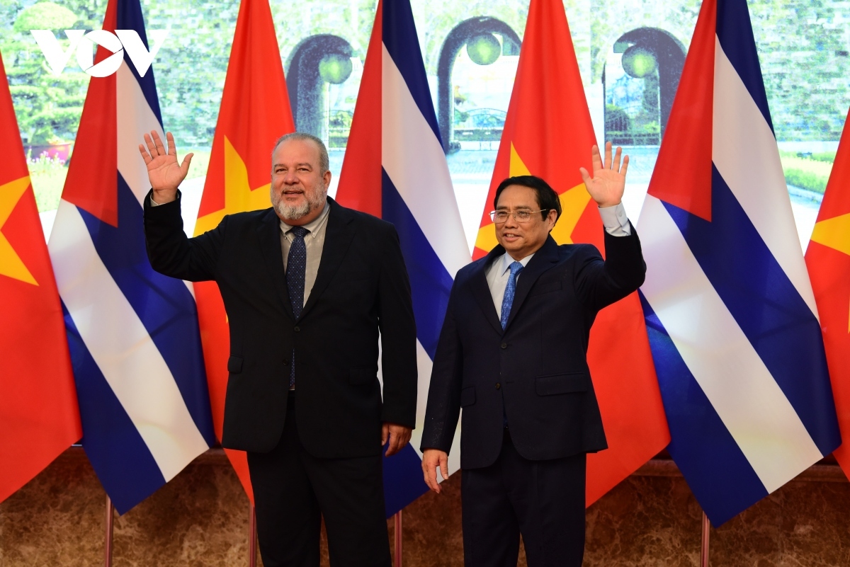 cuban prime minister manuel marrero cruz warmly welcomed in hanoi picture 8