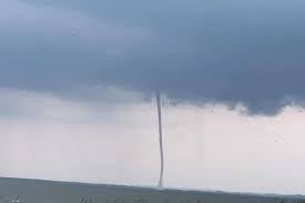 Waterspout sweeps through Tri An lake in Dong Nai