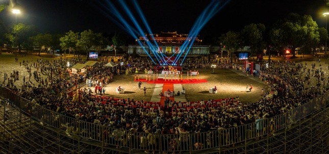 lion dance festival excites crowds in thua thien-hue picture 1