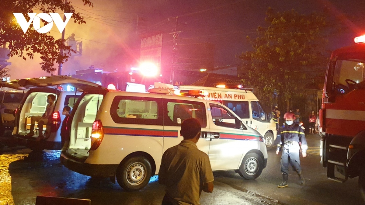 12 killed in karaoke bar fire in southern vietnam picture 1