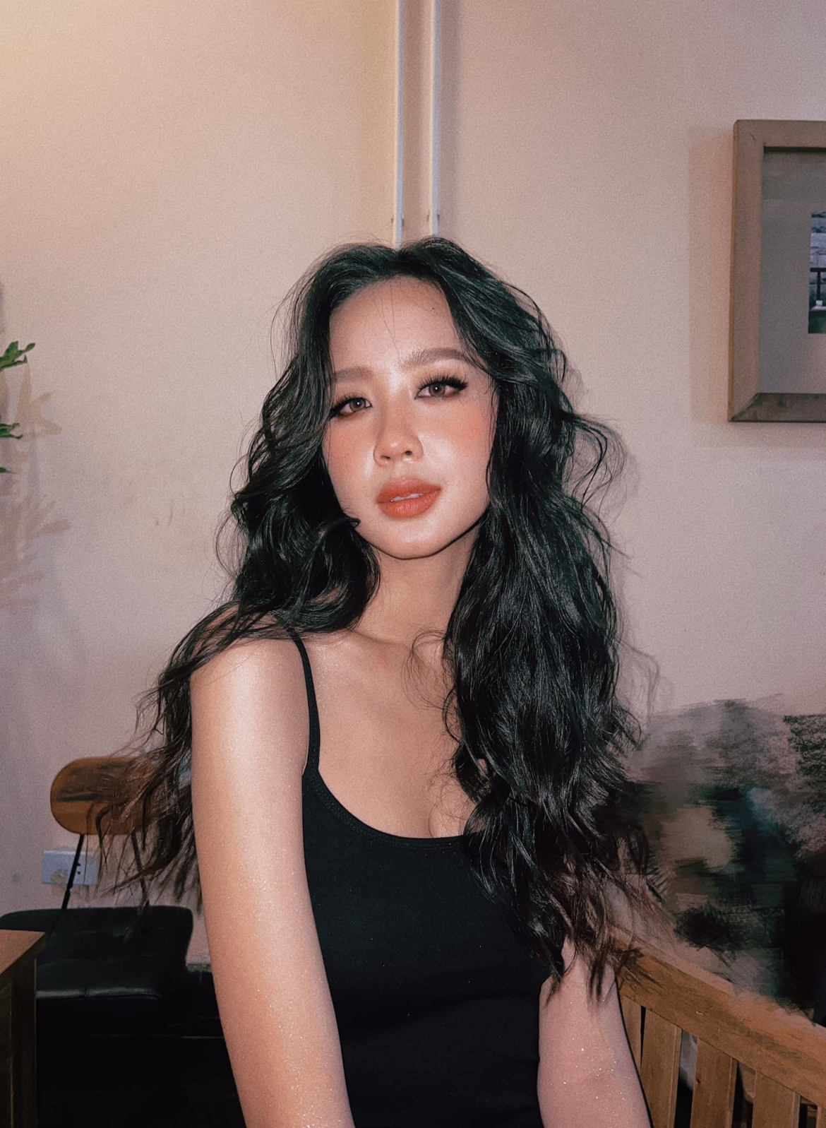 A hau bao ngoc lot xac voi gu thoi trang ca tinh hinh anh 7