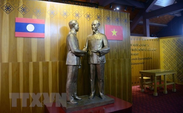 lao press spotlights vietnam-laos relations on diplomatic anniversary picture 1