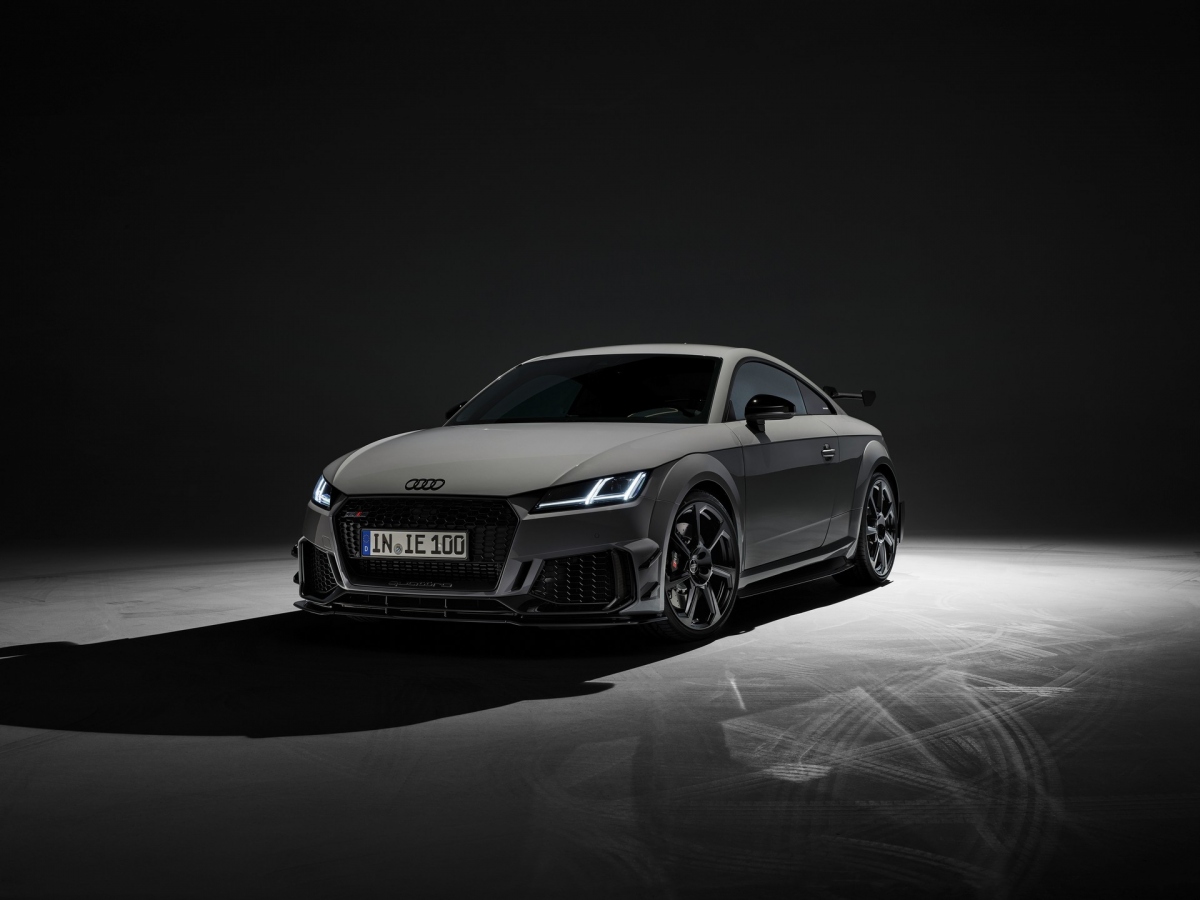 Audi TT 2015 với thiết kế vượt thời đại