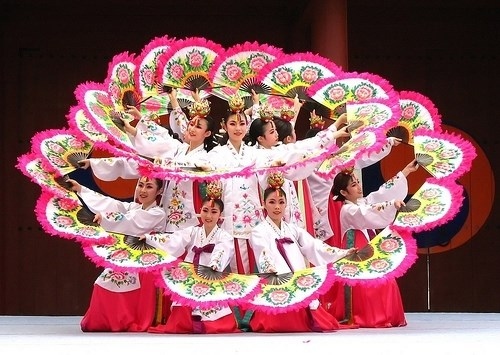 k-concert launches vietnam-rok cultural exchange picture 1 k-concert launches vietnam-rok cultural exchange picture 1