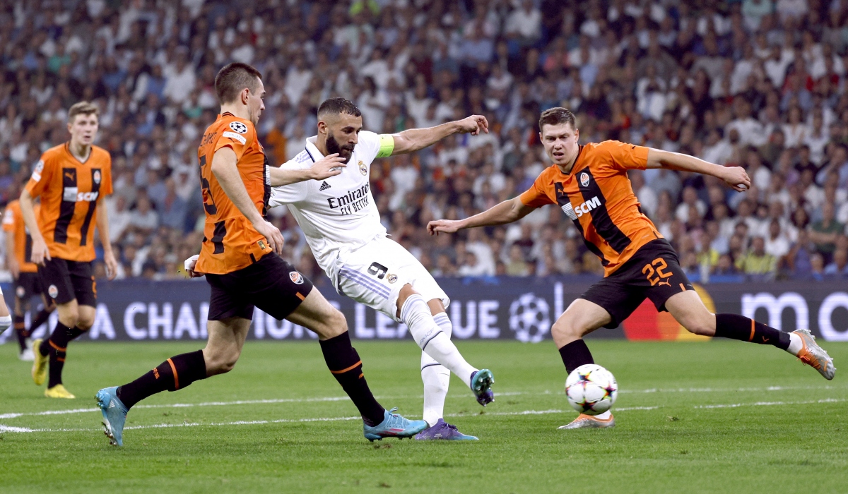 benzema vo duyen kho tin, real madrid thang sat nut shakhtar hinh anh 29