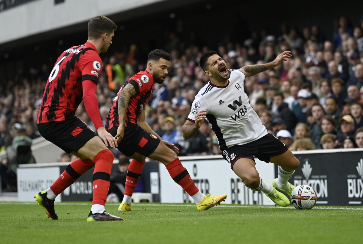 Kết quả Ngoại hạng Anh: Leicester lâm nguy, các đội mới lên hạng mở tiệc - Ảnh 5.