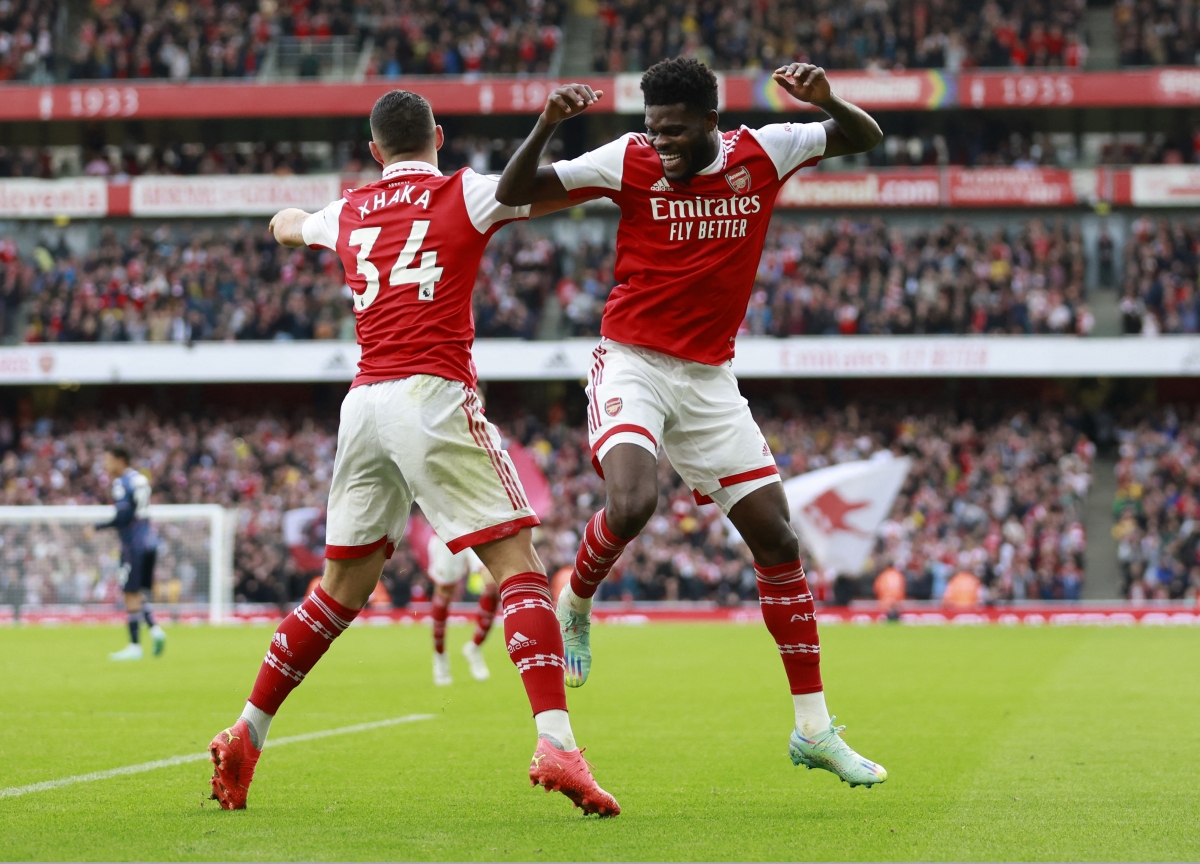 thang 5 sao truoc nottingham forest, arsenal tro lai ngoi dau ngoai hang anh hinh anh 13