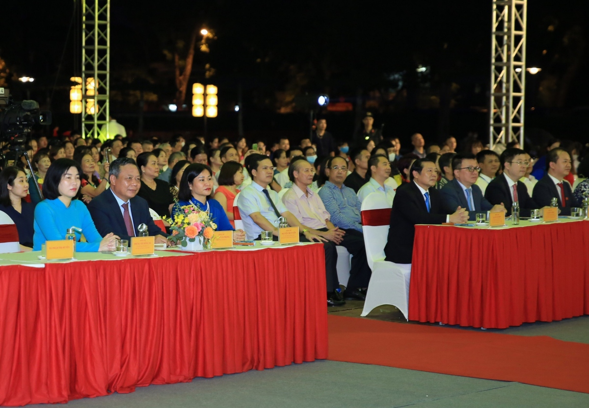 phat huy hon nua tinh than trach nhiem cua nguoi lam bao voi nen van hoa ha noi hinh anh 1