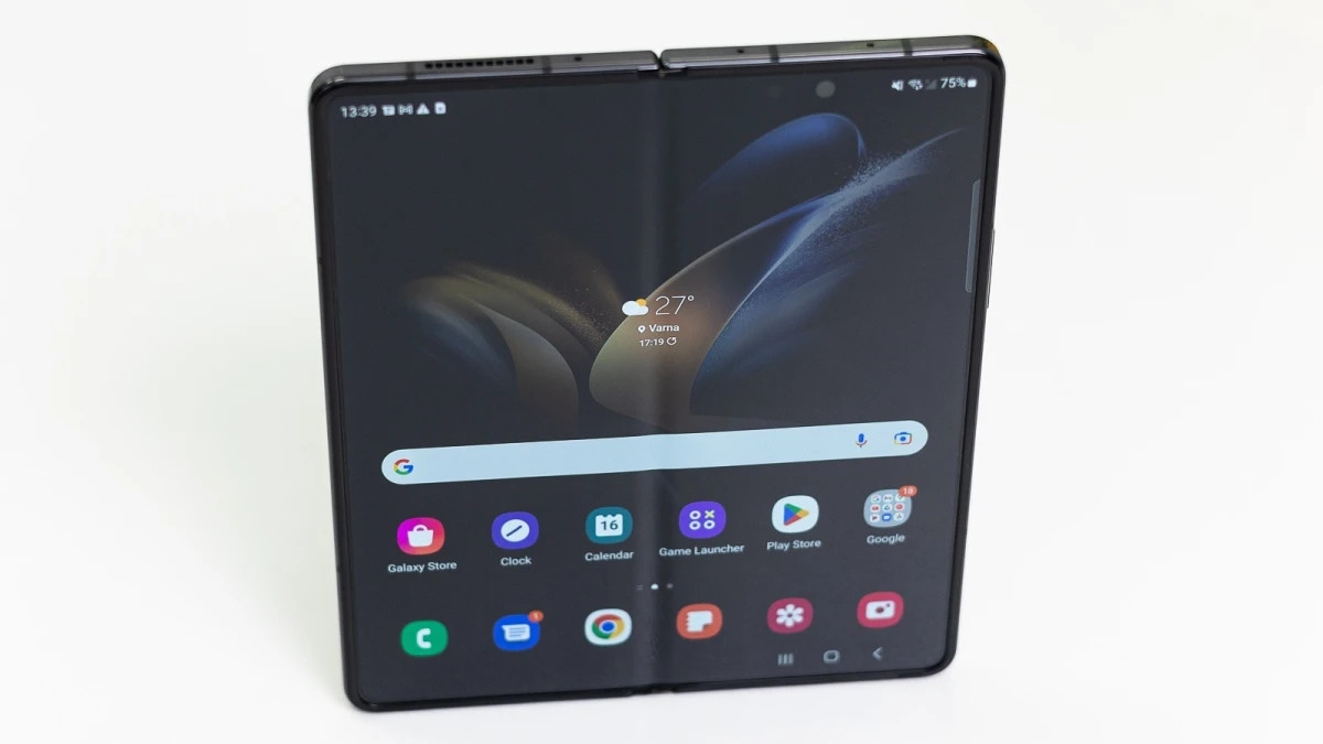 Google Pixel Fold có thể là “chị em sinh đôi” của Galaxy Z Fold 4?