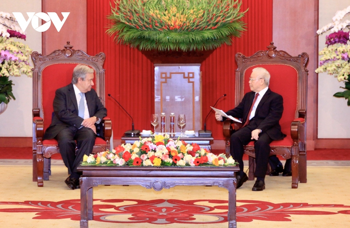 party leader trong welcomes un leader guterres in hanoi picture 1