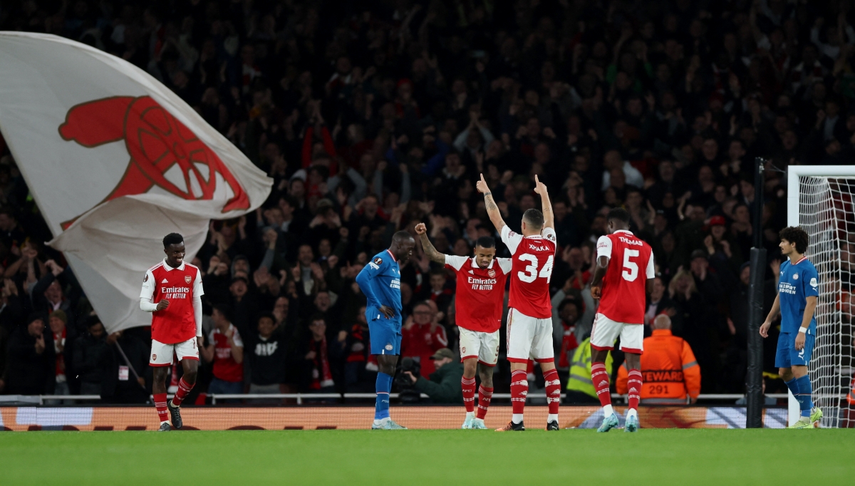 thang toi thieu psv eindhoven, arsenal gianh ve di tiep o europa league hinh anh 8