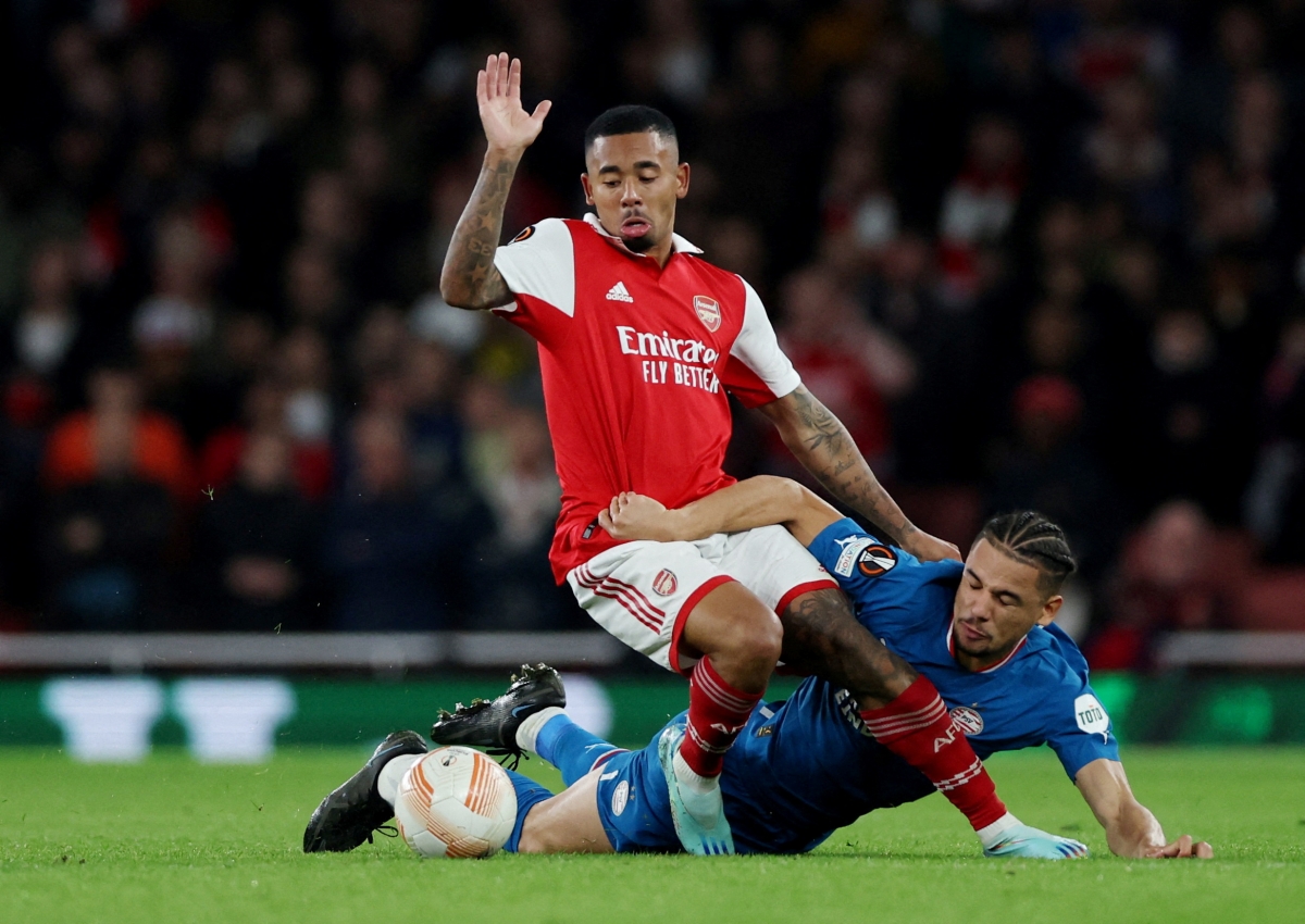 thang toi thieu psv eindhoven, arsenal gianh ve di tiep o europa league hinh anh 2