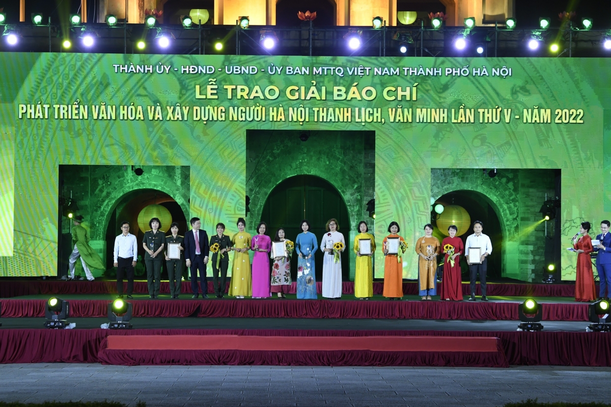 Phát huy hơn nữa tinh thần trách nhiệm của người làm báo với nền văn hóa Hà Nội