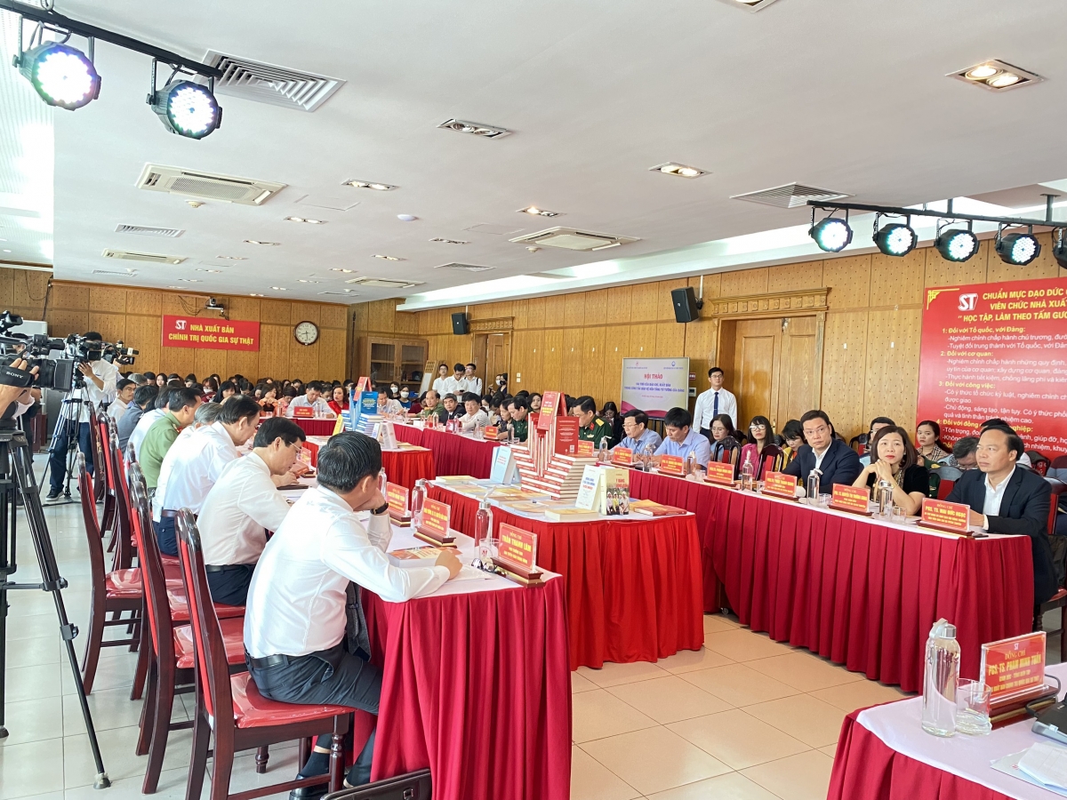 Báo chí, xuất bản tích cực đấu tranh, bảo vệ nền tảng tư tưởng của Đảng